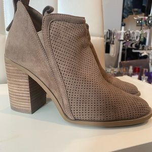Women Beige/brown  ankle booties size 7.5